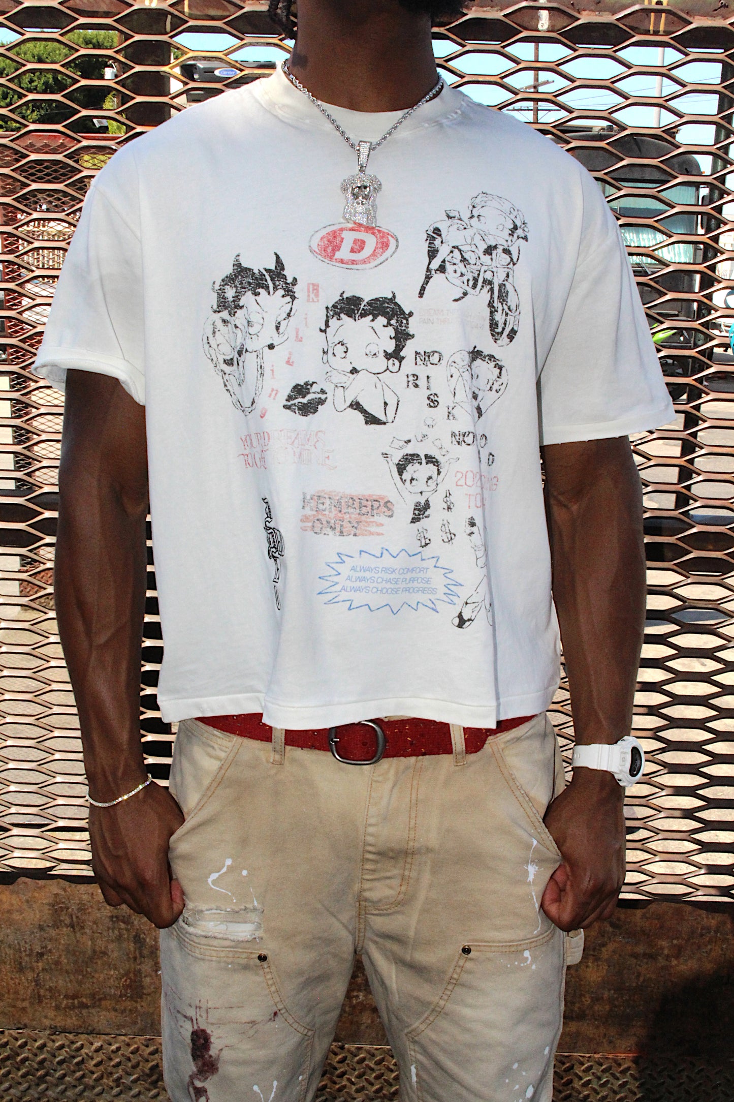 Betty Facade Tee